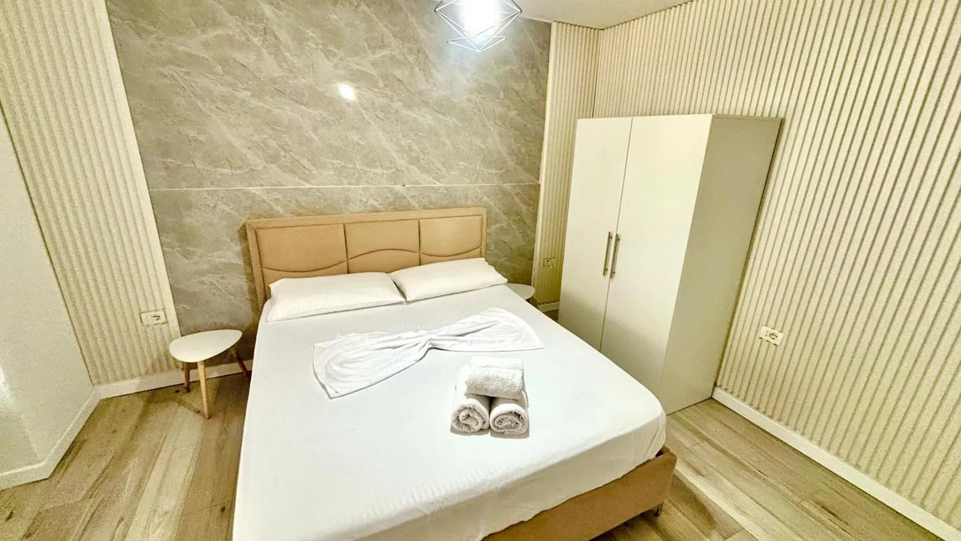 Superb Studio Apartment Near To The City Center Tirana Albania