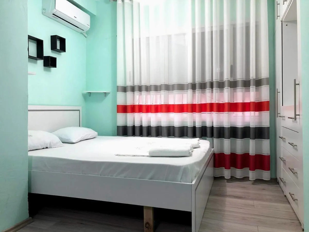 Superb Studio Apartment Near To The City Center 地拉那